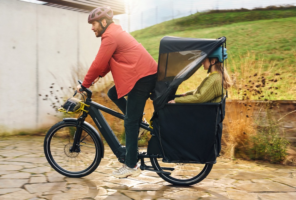 Multicharger2 Family Mixte GT — in use 2